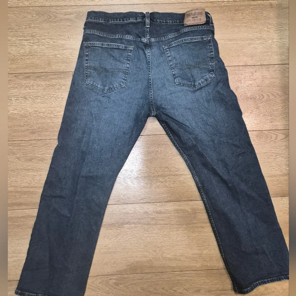 ​Signature Levi Strauss Mens Relaxed Fit Dark Wash Jeans 36x27 Hemmed